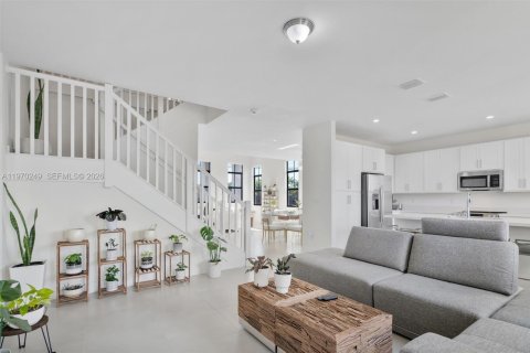 Купить виллу или дом в Майами, Флорида 5 спален, 255.57м2, № 2032545 - фото 11