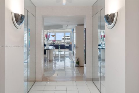 Condominio en venta en Fort Lauderdale, Florida, 6 dormitorios, 455.41 m2 № 1940297 - foto 6