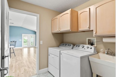 Casa en venta en The Villages, Florida, 3 dormitorios, 156.54 m2 № 1918376 - foto 24
