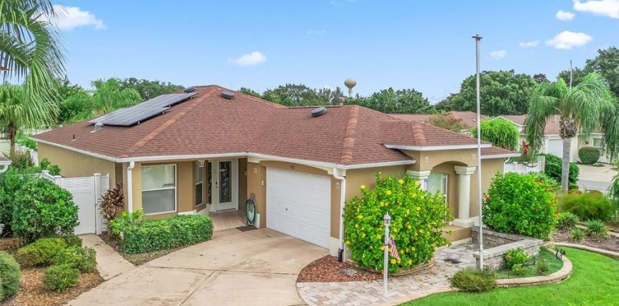 Casa en The Villages, Florida 3 dormitorios, 156.54 m2 № 1918376