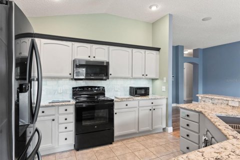 Casa en venta en The Villages, Florida, 3 dormitorios, 156.54 m2 № 1918376 - foto 13