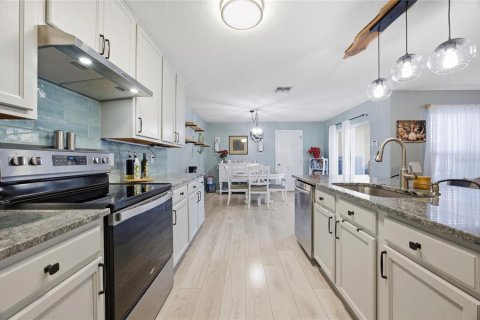 Adosado en venta en Orlando, Florida, 2 dormitorios, 159.23 m2 № 2116310 - foto 7