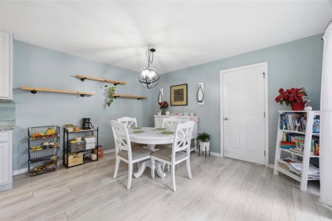 Adosado en venta en Orlando, Florida, 2 dormitorios, 159.23 m2 № 2116310 - foto 9