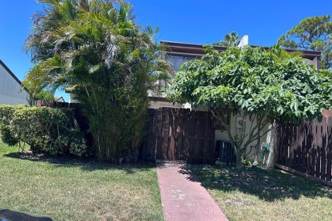 Touwnhouse à vendre à West Palm Beach, Floride: 2 chambres, 99.68 m2 № 1910248 - photo 1