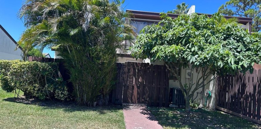 Touwnhouse à West Palm Beach, Floride 2 chambres, 99.68 m2 № 1910248