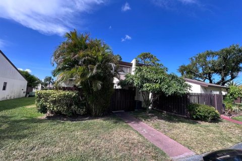 Touwnhouse à vendre à West Palm Beach, Floride: 2 chambres, 99.68 m2 № 1910248 - photo 11