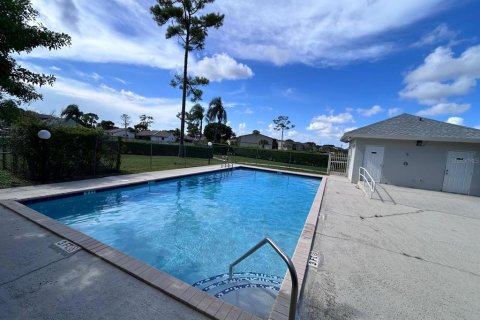 Touwnhouse à vendre à West Palm Beach, Floride: 2 chambres, 99.68 m2 № 1910248 - photo 9