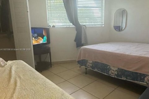 Condo in Miami, Florida, 2 bedrooms  № 1779474 - photo 9