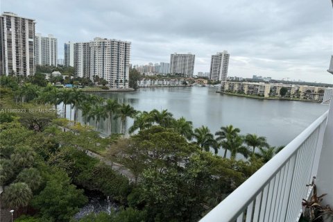 Снять в аренду кондоминиум в Авентура, Флорида 2 спальни, 113.34м2, № 2046948 - фото 3