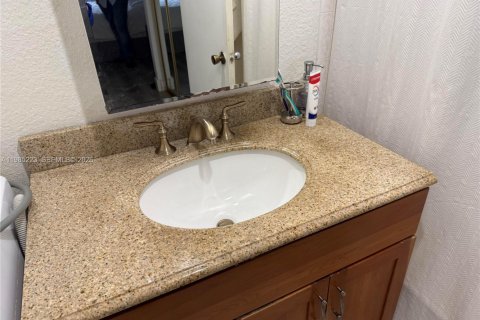 Снять в аренду кондоминиум в Авентура, Флорида 2 спальни, 113.34м2, № 2046948 - фото 9