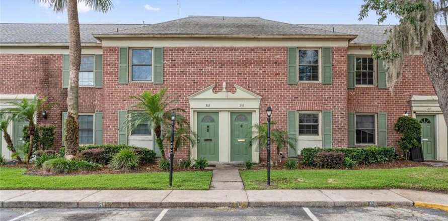 Condo in Casselberry, Florida, 2 bedrooms  № 2238207