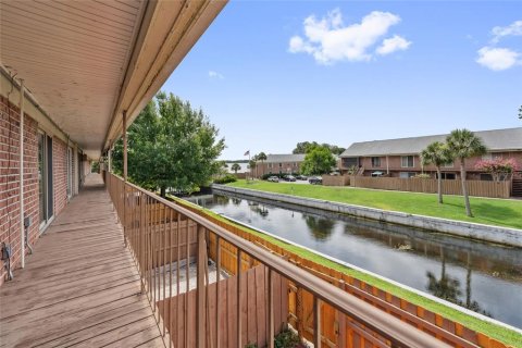 Condo in Casselberry, Florida, 2 bedrooms  № 2238207 - photo 18