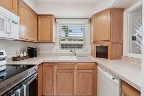 Condo in Casselberry, Florida, 2 bedrooms  № 2238207 - photo 6