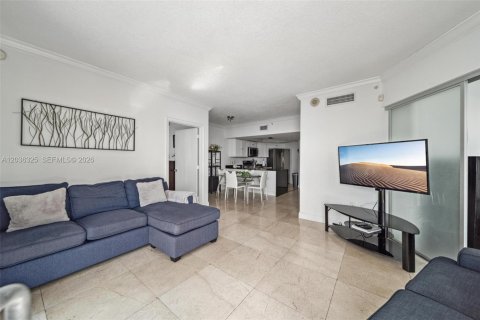 Copropriété à louer à Miami, Floride: 2 chambres, 97.36 m2 № 2084277 - photo 12