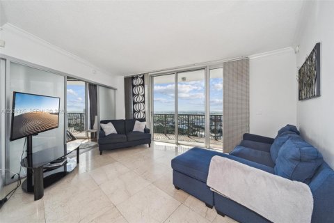 Copropriété à louer à Miami, Floride: 2 chambres, 97.36 m2 № 2084277 - photo 15
