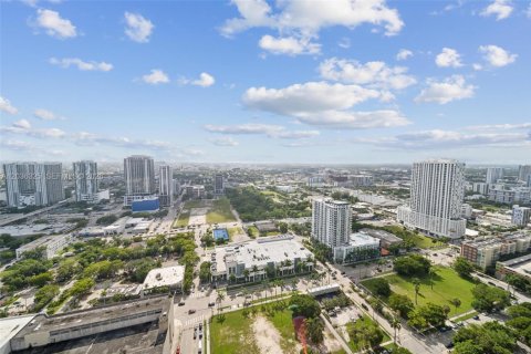 Copropriété à louer à Miami, Floride: 2 chambres, 97.36 m2 № 2084277 - photo 9