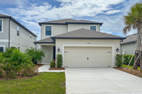 House in Nokomis, Florida 4 bedrooms, 284.75 sq.m. № 1913909 - photo 1