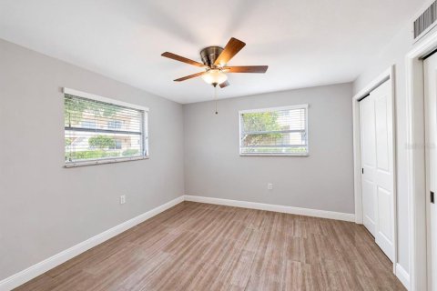 Appartement à louer à Naples, Floride: 2 chambres, 105.26 m2 № 2094659 - photo 3