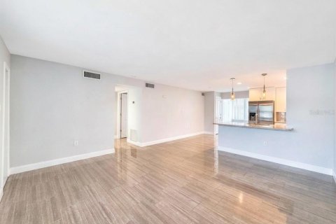 Appartement à louer à Naples, Floride: 2 chambres, 105.26 m2 № 2094659 - photo 8