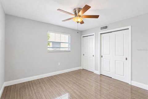 Appartement à louer à Naples, Floride: 2 chambres, 105.26 m2 № 2094659 - photo 4