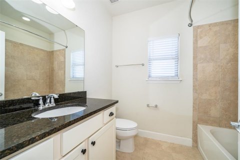 House in Orlando, Florida 4 bedrooms, 316.89 sq.m. № 1824951 - photo 28