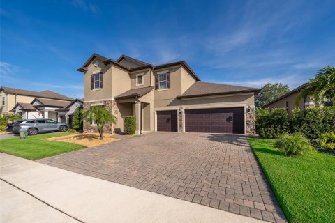 House in Orlando, Florida 4 bedrooms, 316.89 sq.m. № 1824951 - photo 2
