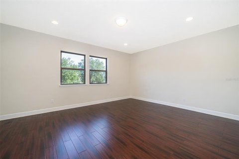 House in Orlando, Florida 4 bedrooms, 316.89 sq.m. № 1824951 - photo 23