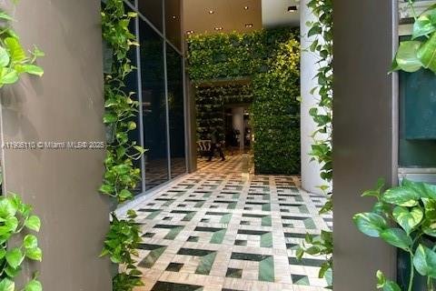 Купить кондоминиум в Майами, Флорида 51.37м2, № 1956694 - фото 12