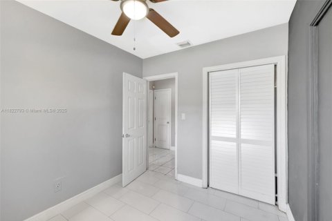 Villa ou maison à vendre à Fort Lauderdale, Floride: 5 chambres, 215.44 m2 № 1787125 - photo 7