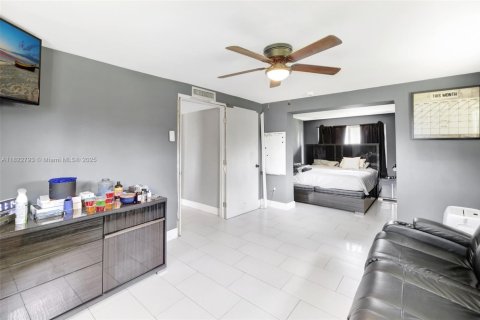 Villa ou maison à vendre à Fort Lauderdale, Floride: 5 chambres, 215.44 m2 № 1787125 - photo 29