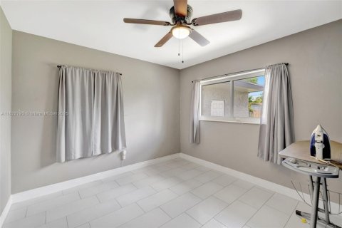 Villa ou maison à vendre à Fort Lauderdale, Floride: 5 chambres, 215.44 m2 № 1787125 - photo 13