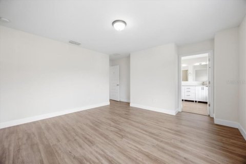 Immobilier commercial à vendre à Kissimmee, Floride: 16 chambres, 628.76 m2 № 2369405 - photo 29