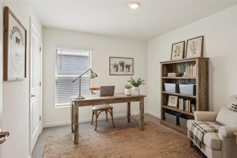 House in Port Orange, Florida 5 bedrooms, 161.56 sq.m. № 2203504 - photo 8