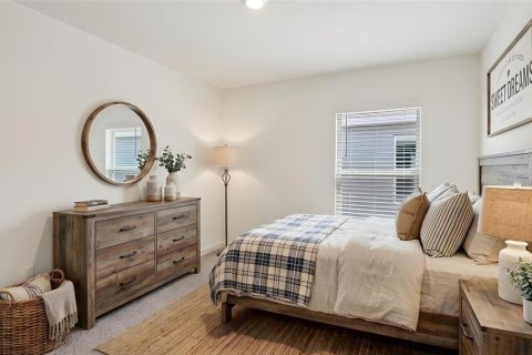 House in Port Orange, Florida 5 bedrooms, 161.56 sq.m. № 2203504 - photo 7