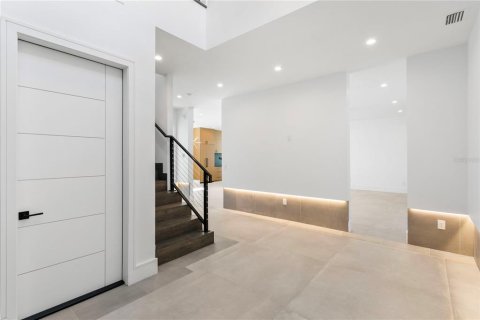 Casa en alquiler en Tampa, Florida, 4 dormitorios, 339.28 m2 № 1894103 - foto 6