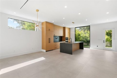 Casa en alquiler en Tampa, Florida, 4 dormitorios, 339.28 m2 № 1894103 - foto 22
