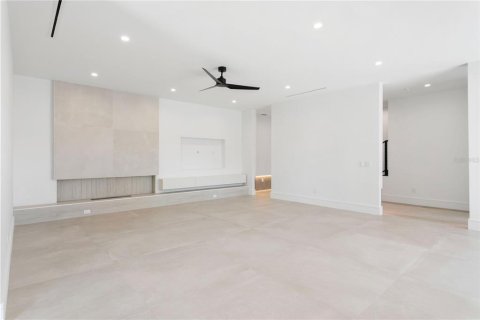 Casa en alquiler en Tampa, Florida, 4 dormitorios, 339.28 m2 № 1894103 - foto 7