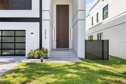Casa en alquiler en Tampa, Florida, 4 dormitorios, 339.28 m2 № 1894103 - foto 2