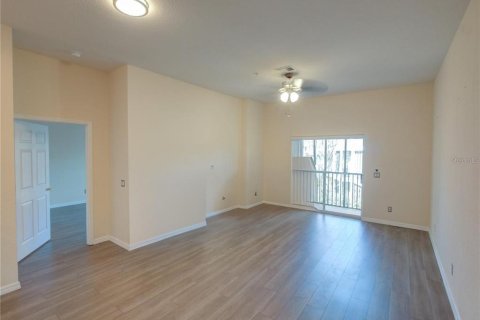 Condo in Davenport, Florida, 3 bedrooms  № 2108007 - photo 21
