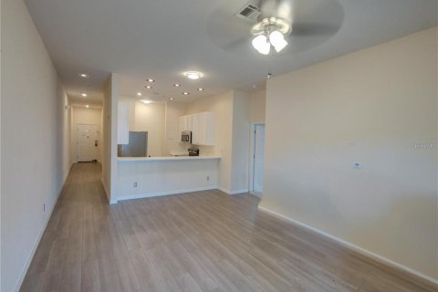 Condo in Davenport, Florida, 3 bedrooms  № 2108007 - photo 22