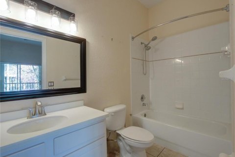 Condo in Davenport, Florida, 3 bedrooms  № 2108007 - photo 16