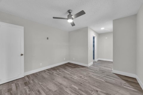 Casa en venta en Sebastian, Florida, 3 dormitorios, 99.59 m2 № 2078309 - foto 12