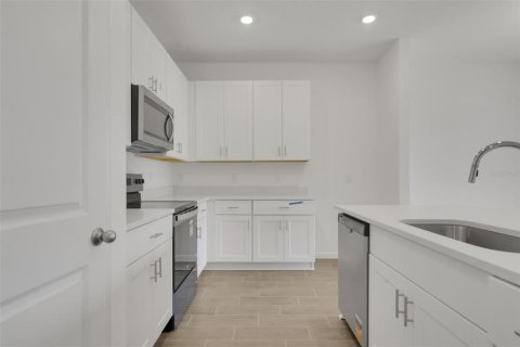 Villa ou maison à vendre à Winter Haven, Floride: 4 chambres, 150.97 m2 № 2426018 - photo 6