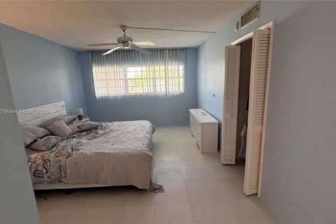 Copropriété à louer à Pompano Beach, Floride: 2 chambres, 106.84 m2 № 1961228 - photo 7