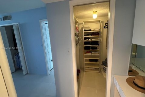 Copropriété à louer à Pompano Beach, Floride: 2 chambres, 106.84 m2 № 1961228 - photo 6