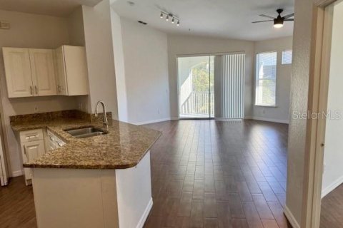 Condominio en alquiler en Orlando, Florida, 2 dormitorios, 98.85 m2 № 1915212 - foto 3