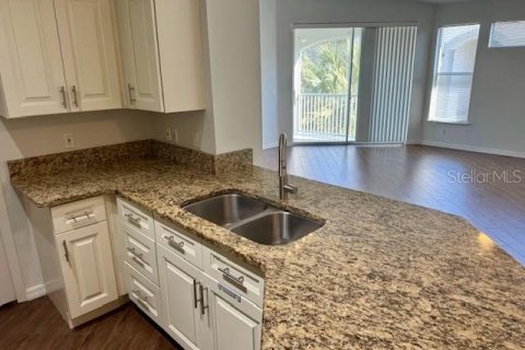 Condominio en alquiler en Orlando, Florida, 2 dormitorios, 98.85 m2 № 1915212 - foto 7