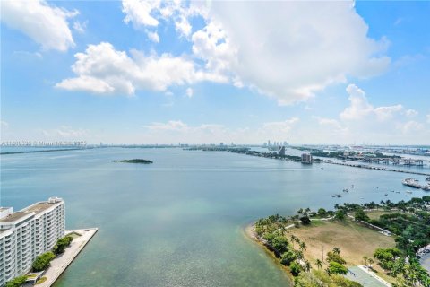 Condo in Miami, Florida, 2 bedrooms  № 1944631 - photo 21