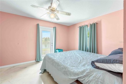 House in Hernando Beach, Florida 3 bedrooms, 150.78 sq.m. № 1857925 - photo 23