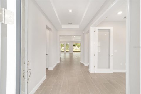House in Ocala, Florida 2 bedrooms, 231.61 sq.m. № 1911293 - photo 9